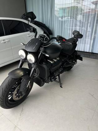 TRIUMPH ROCKET III GT 